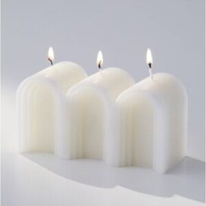 White Triple Arches Stella Geo Shaped Wax Candle